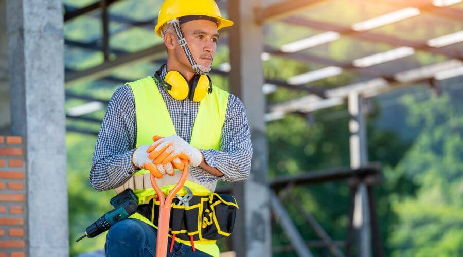 Professional gutter cleaning in Castlewood, SD